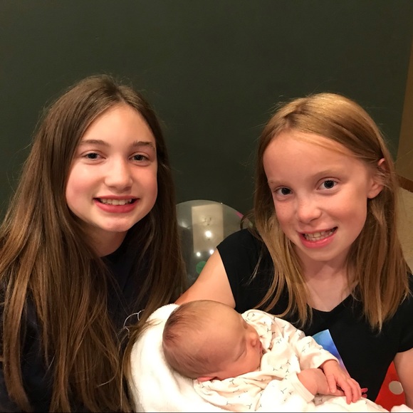 Meet your Posher, Gwen - Picture 1 of 1